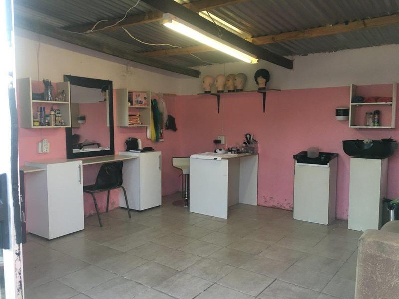 2 Bedroom Property for Sale in Heidedal Free State